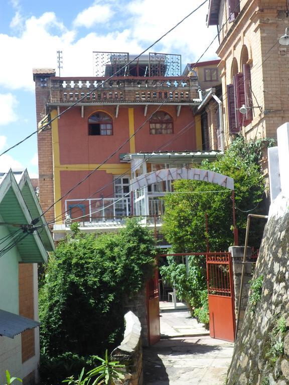 Le Karthala Chambres D'Hotes Antananarivo Ngoại thất bức ảnh